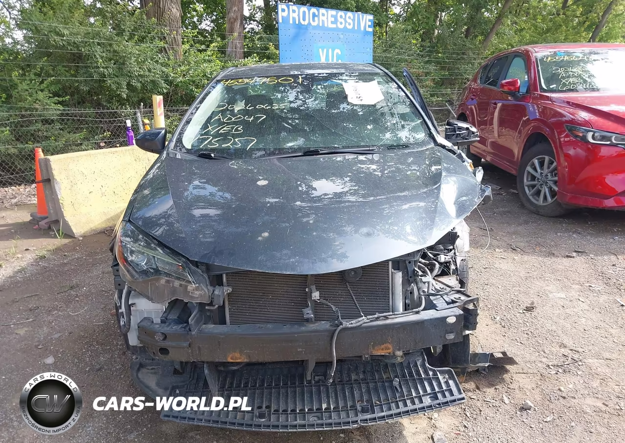2019 Toyota Corolla Le VIN:2T1BURHE7KC175257 - 11