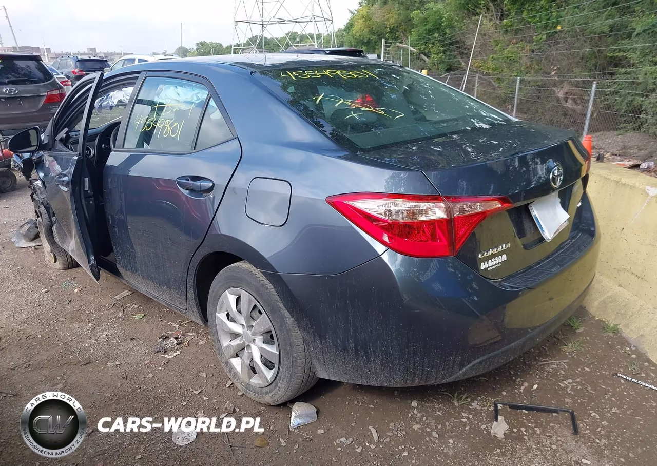 2019 Toyota Corolla Le VIN:2T1BURHE7KC175257 - 3
