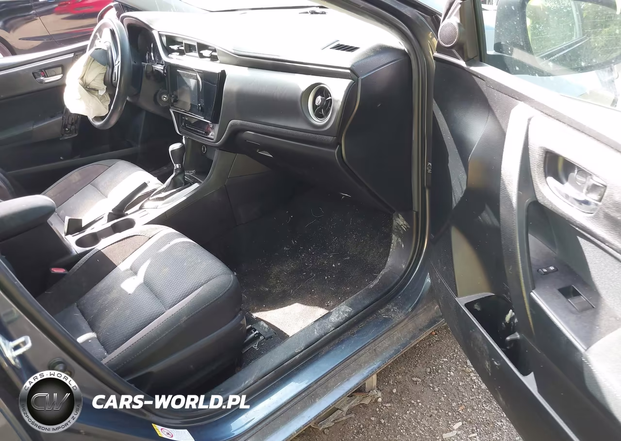 2019 Toyota Corolla Le VIN:2T1BURHE7KC175257 - 5