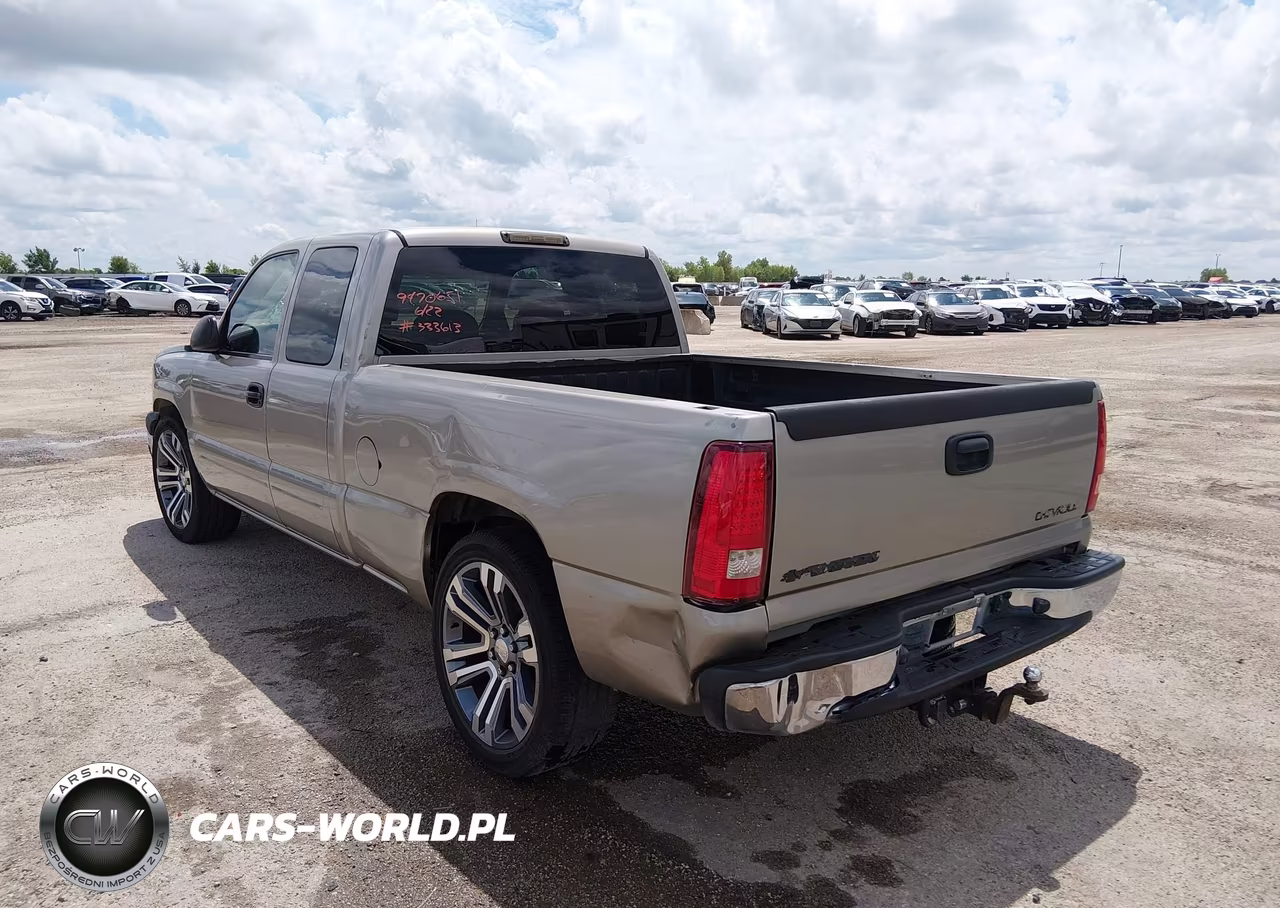 2003 Chevrolet Silverado 1500 Ls VIN:2GCEC19T731333613 - 3