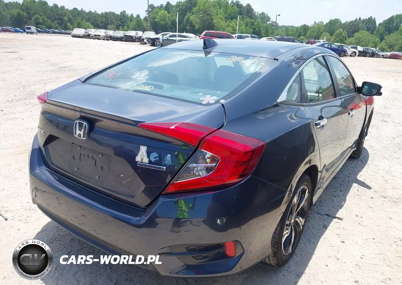 2017 Honda Civic Touring VIN:2HGFC1F95HH653820 - 4