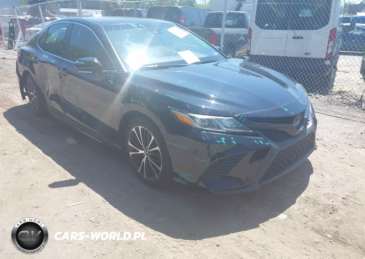 2019 Toyota Camry Se – zdjęcie 1 z 19
