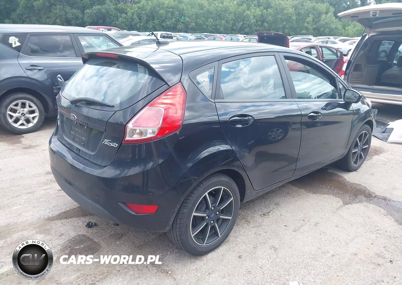 2018 Ford Fiesta Se VIN:3FADP4EJXJM109821 - 4