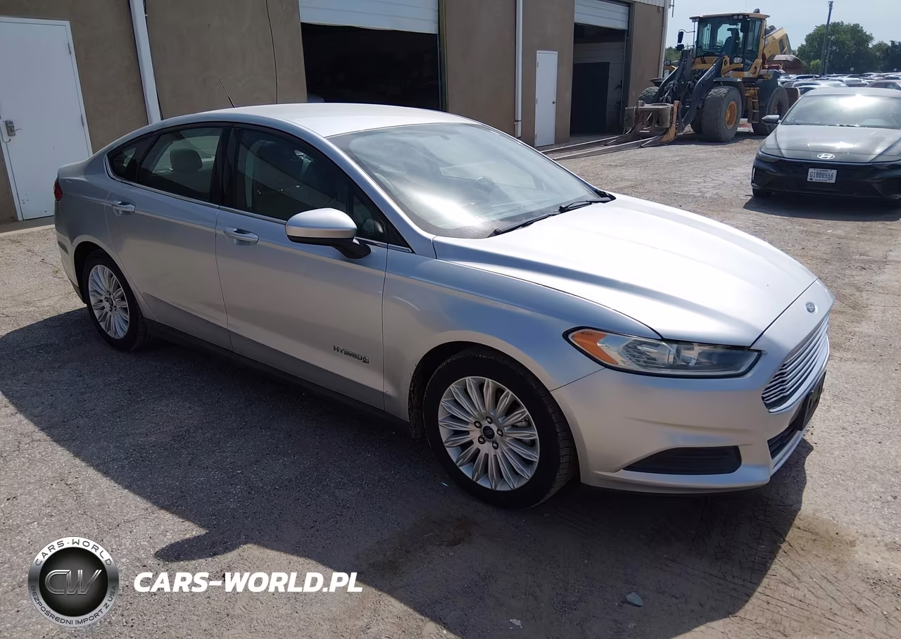 2015 Ford Fusion Hybrid S – zdjęcie 1 z 19