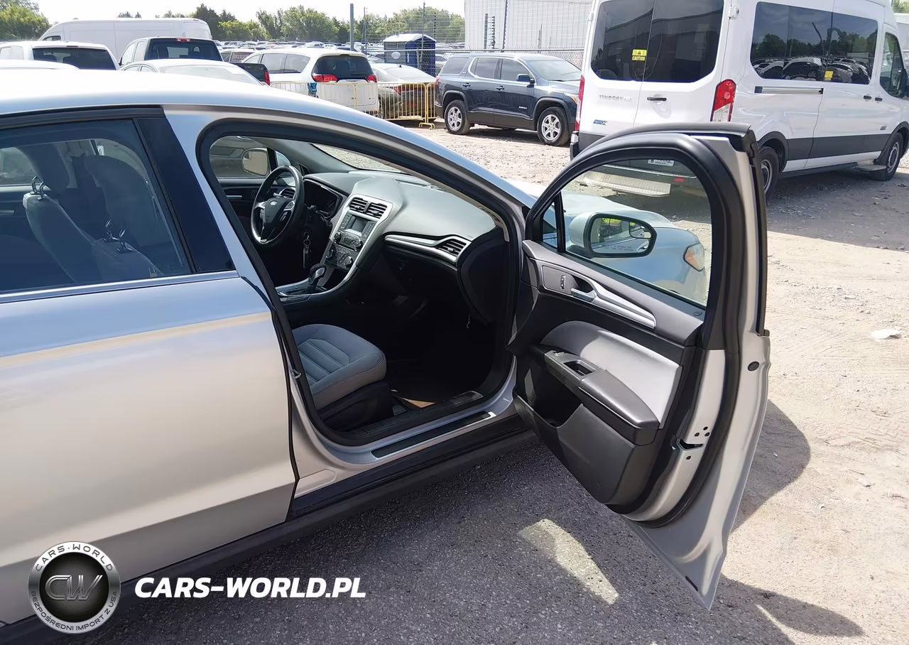 2015 Ford Fusion Hybrid S VIN:3FA6P0UU8FR132621 - 5