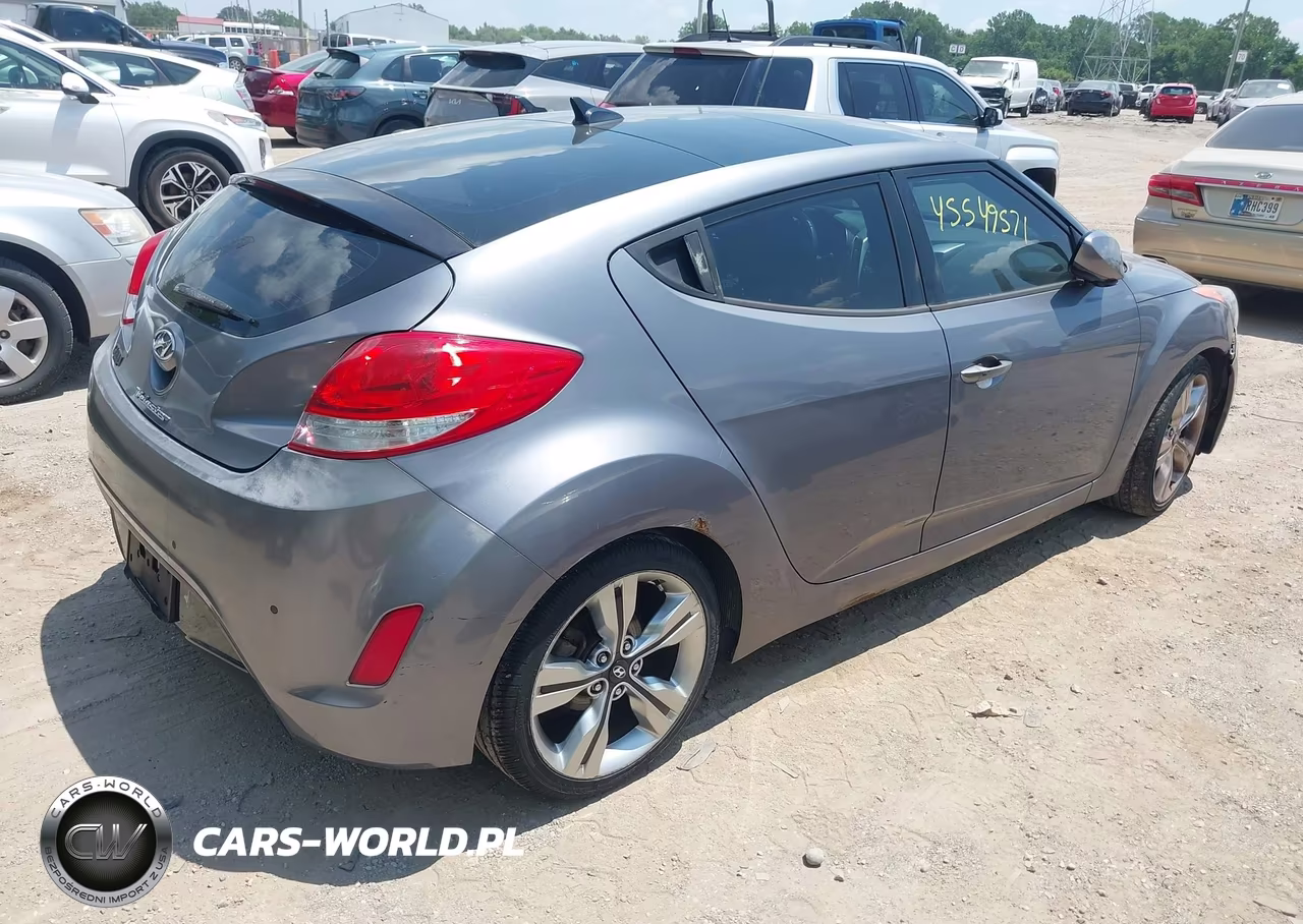 2013 Hyundai Veloster Base W-Black VIN:KMHTC6AD1DU146359 - 4