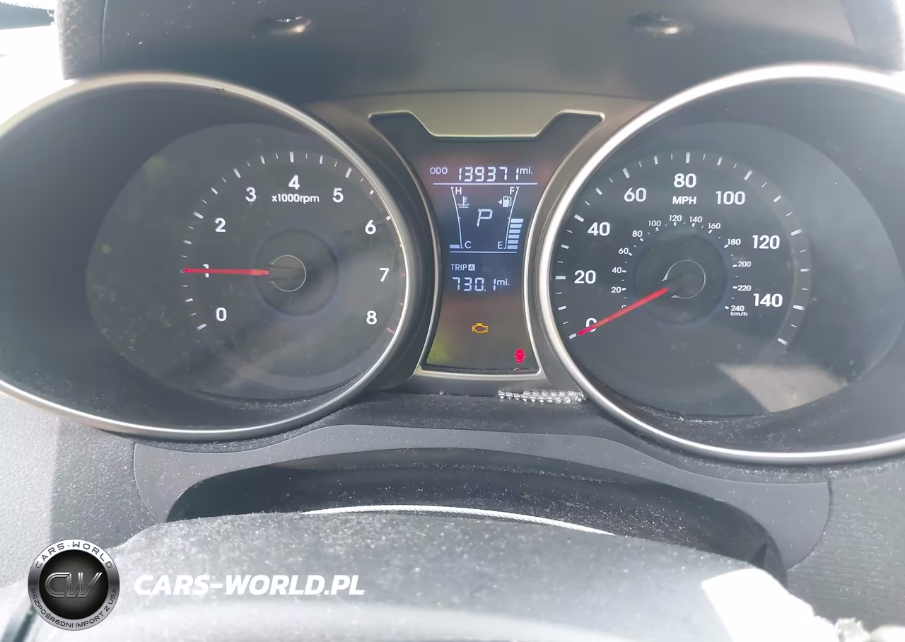 2013 Hyundai Veloster Base W-Black VIN:KMHTC6AD1DU146359 - 7