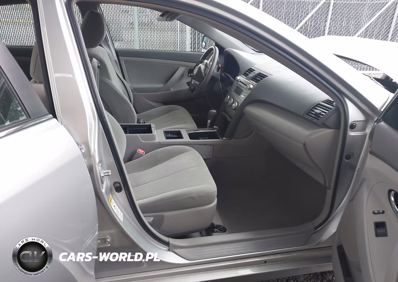 2009 Toyota Camry Le VIN:4T1BE46K79U917089 - 5