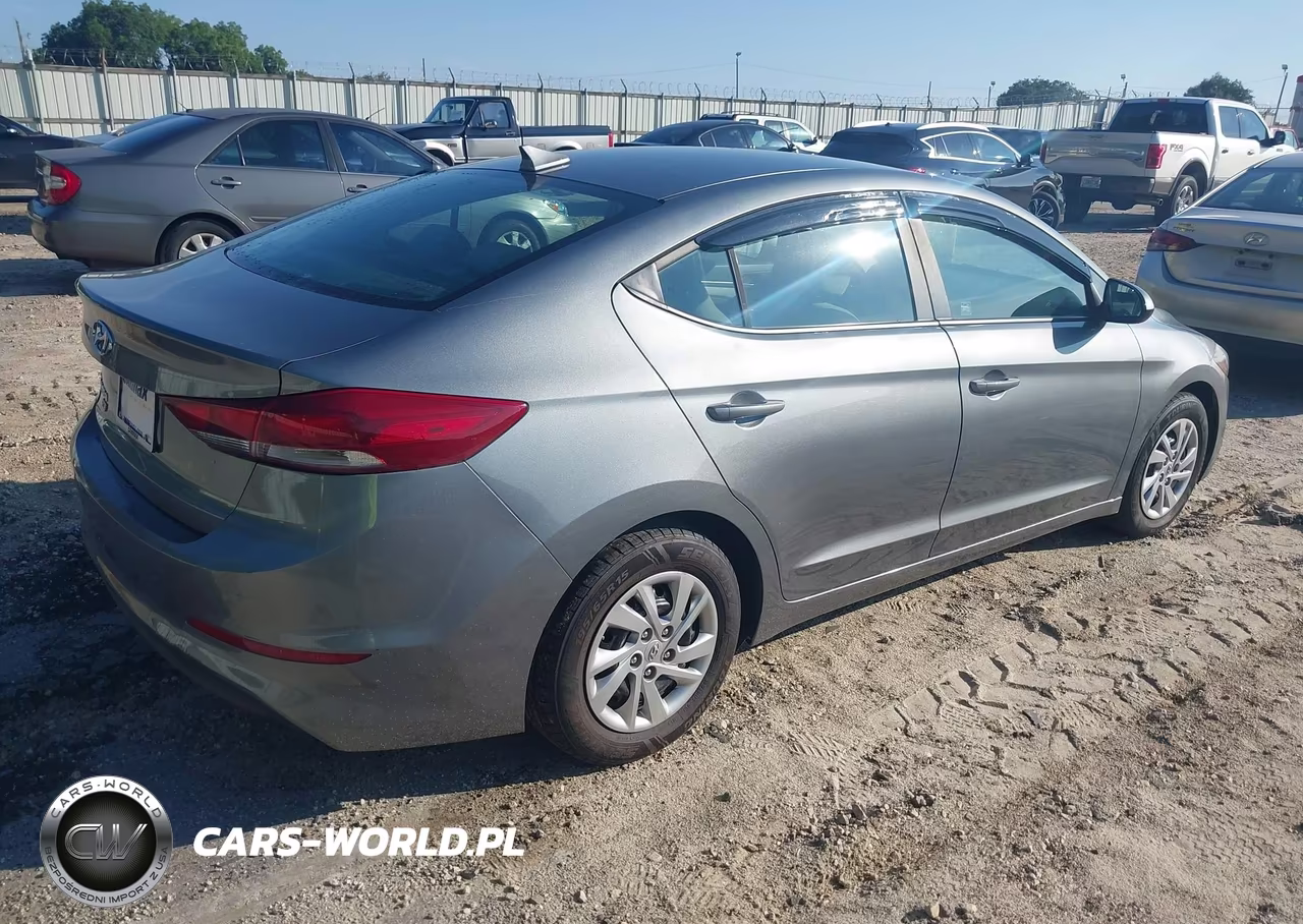 2017 Hyundai Elantra Se VIN:KMHD74LFXHU135717 - 4