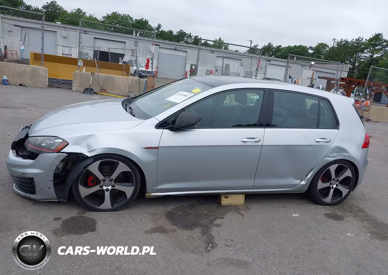 2015 Volkswagen Golf Gti 2.0T Se 4-Door VIN:3VW5T7AU6FM011045 - 14