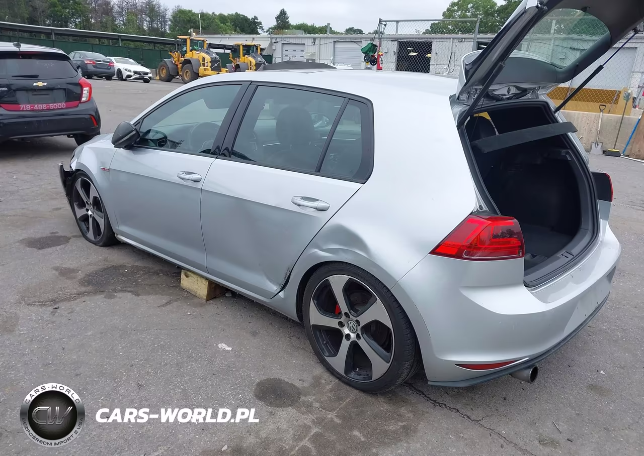 2015 Volkswagen Golf Gti 2.0T Se 4-Door VIN:3VW5T7AU6FM011045 - 3