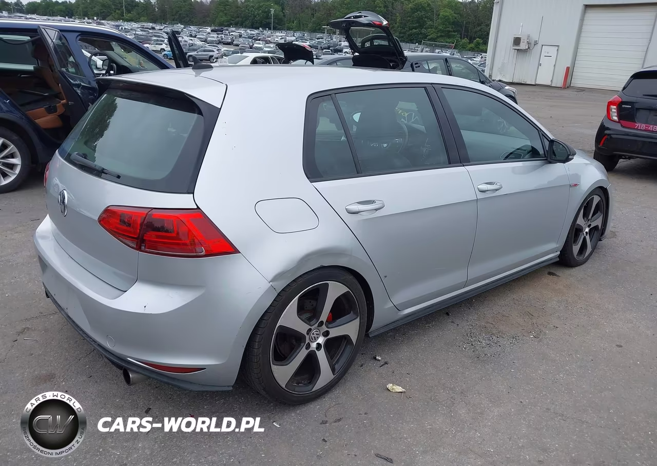 2015 Volkswagen Golf Gti 2.0T Se 4-Door VIN:3VW5T7AU6FM011045 - 4
