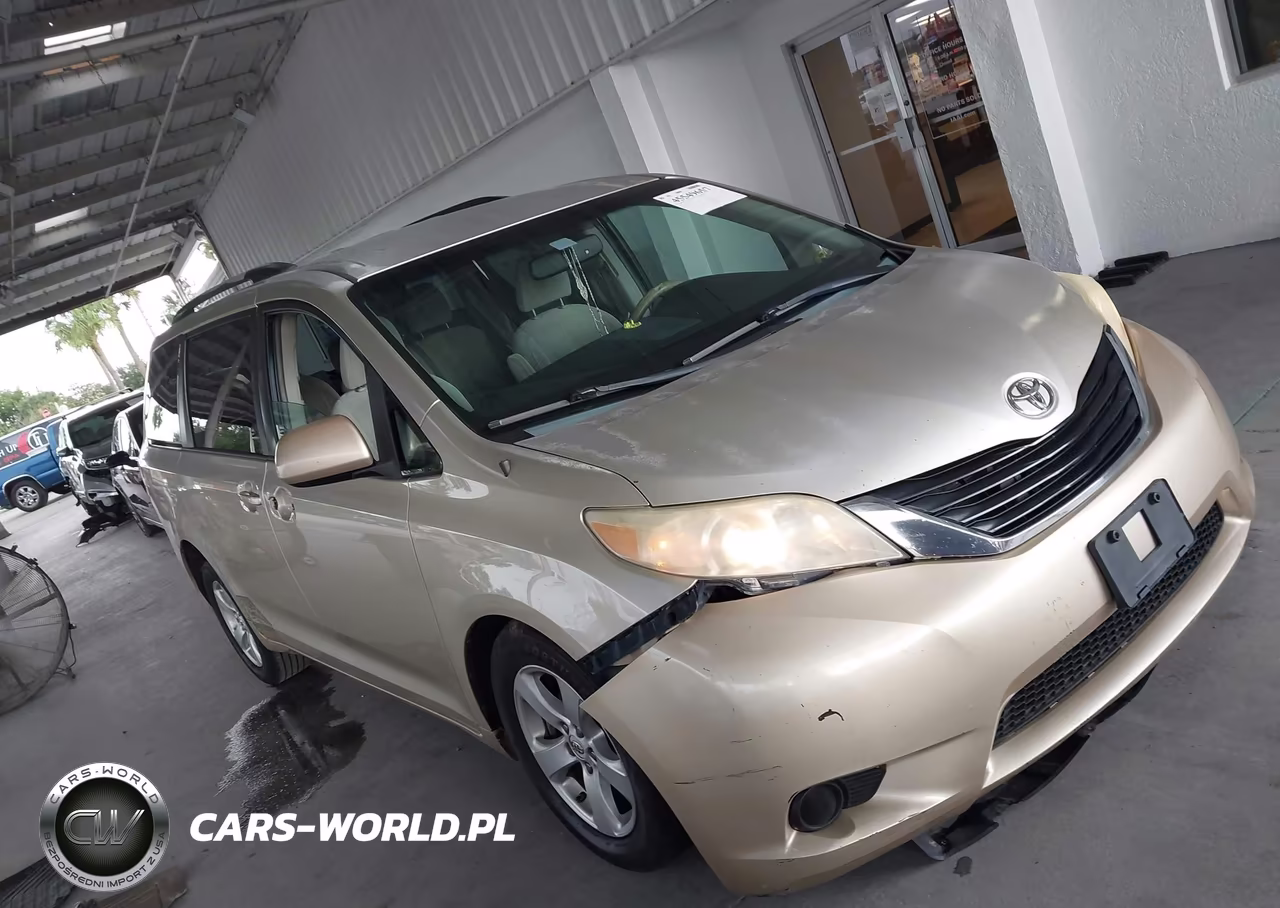 2013 Toyota Sienna Le V6 8 Passenger VIN:5TDKK3DC7DS356747 - 13