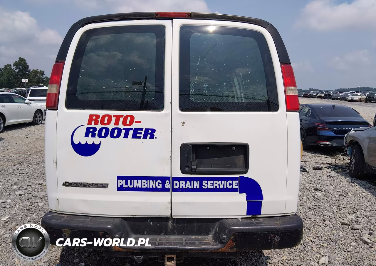 2015 Chevrolet Express 2500 Work Van VIN:1GCWGFCF0F1199272 - 17