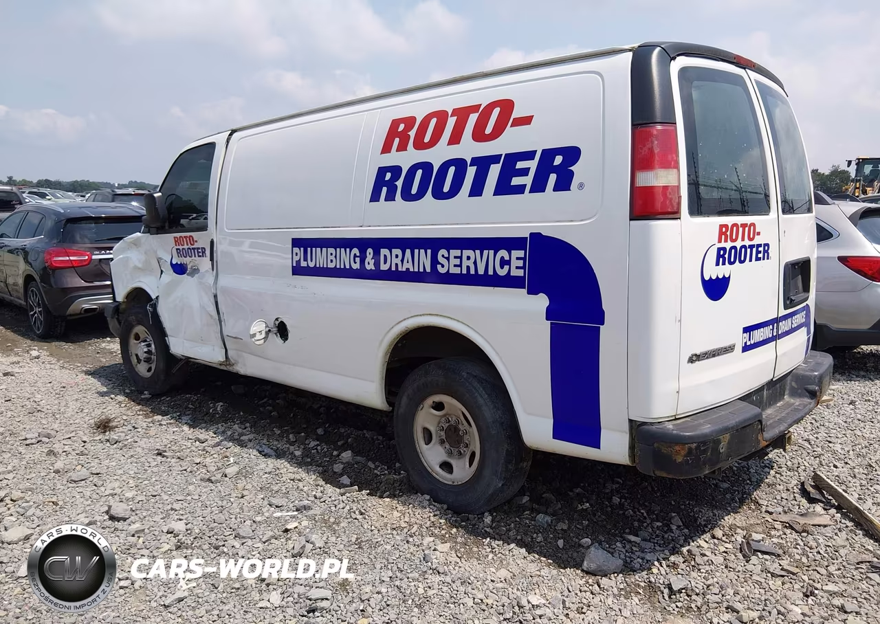 2015 Chevrolet Express 2500 Work Van VIN:1GCWGFCF0F1199272 - 3