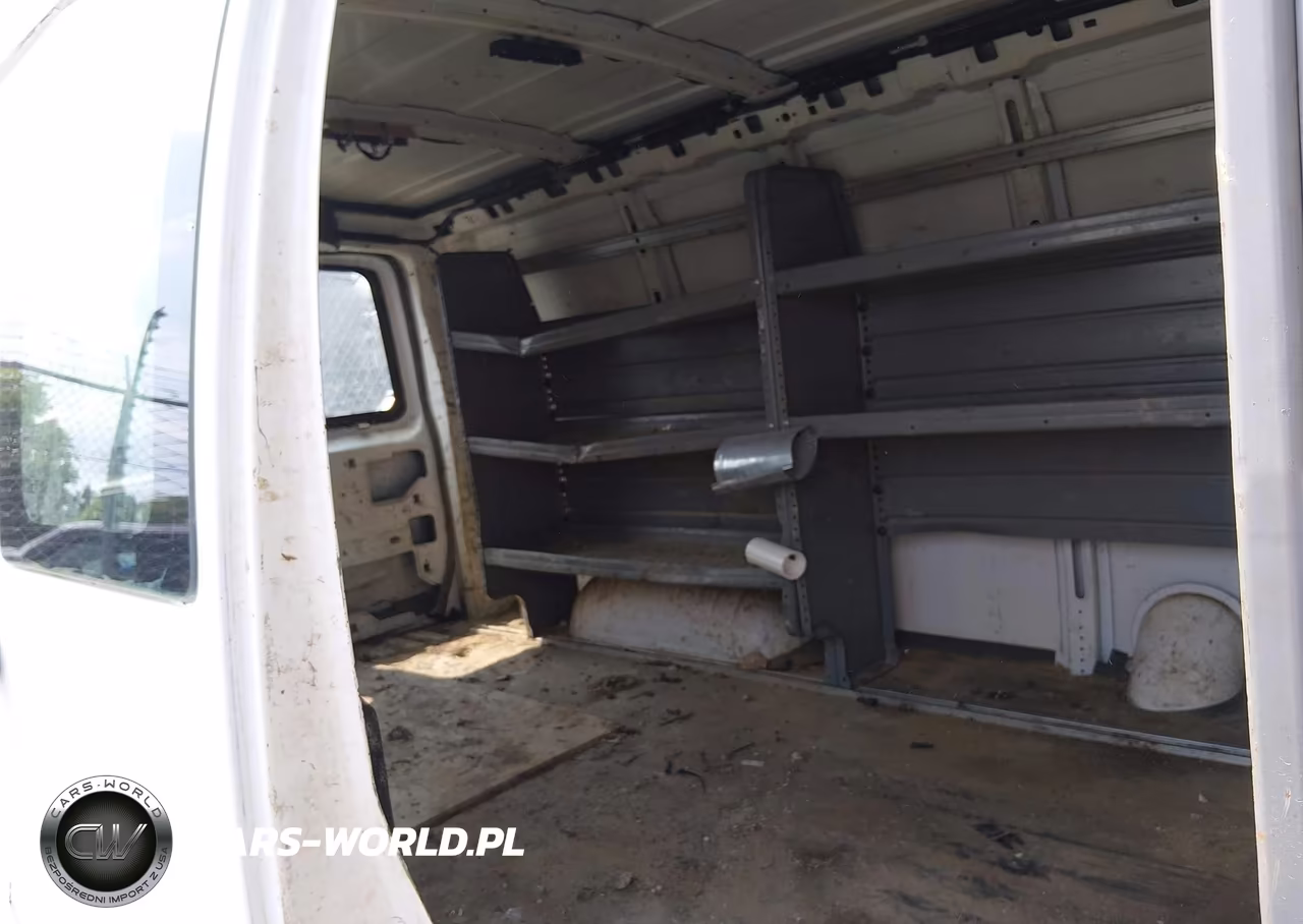 2015 Chevrolet Express 2500 Work Van VIN:1GCWGFCF0F1199272 - 8
