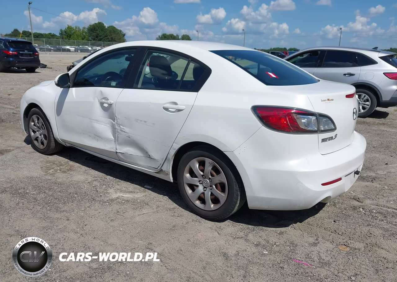 2012 Mazda Mazda3 I Sport VIN:JM1BL1UF6C1665388 - 3