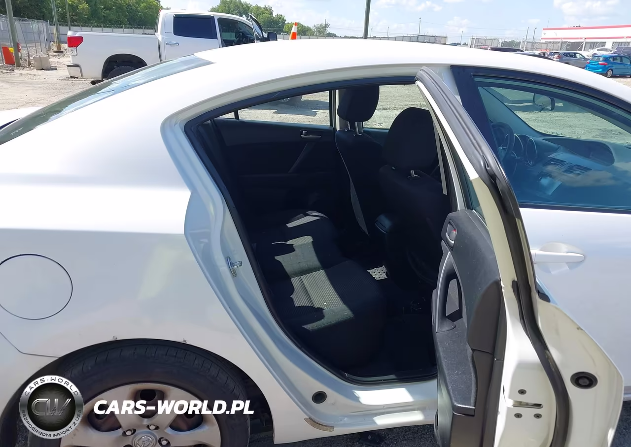 2012 Mazda Mazda3 I Sport VIN:JM1BL1UF6C1665388 - 8