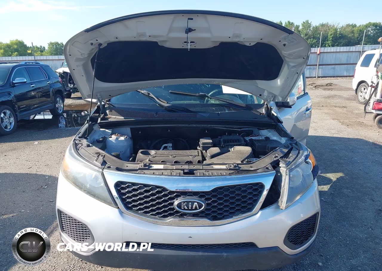 2011 Kia Sorento Lx VIN:5XYKT3A17BG074442 - 10