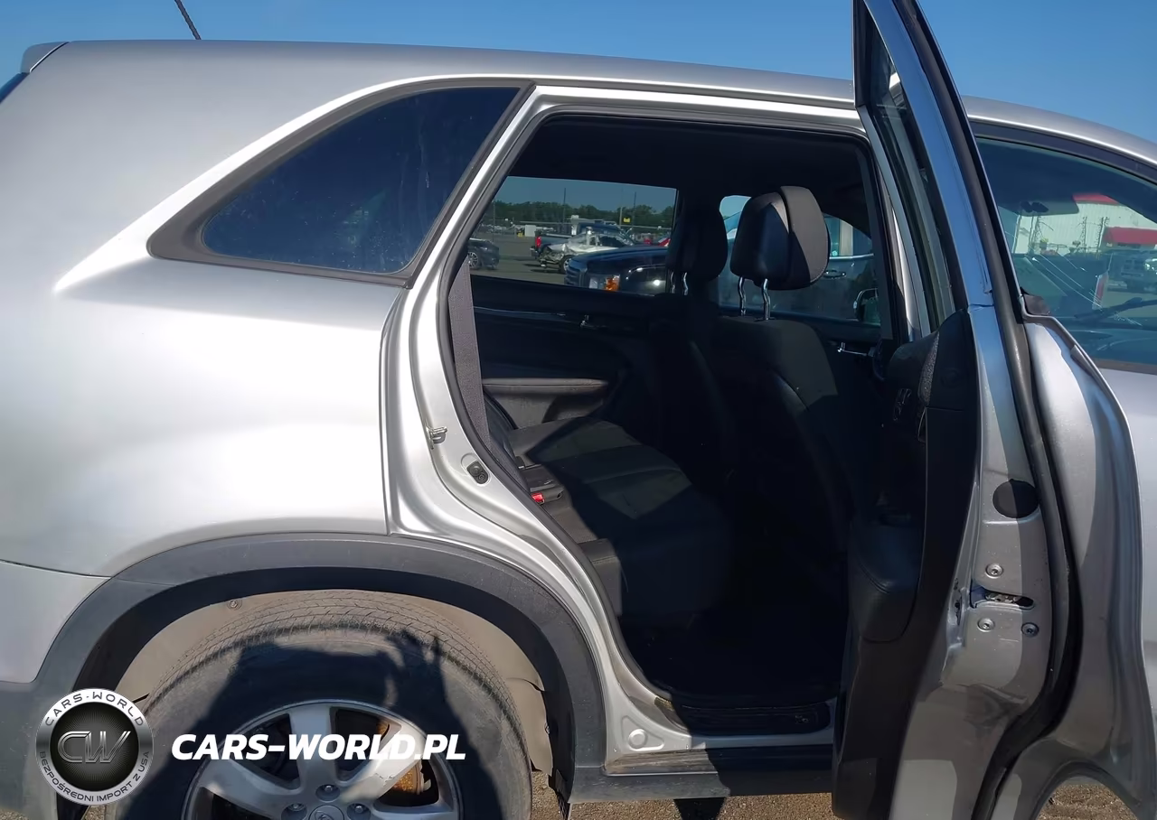 2011 Kia Sorento Lx VIN:5XYKT3A17BG074442 - 8
