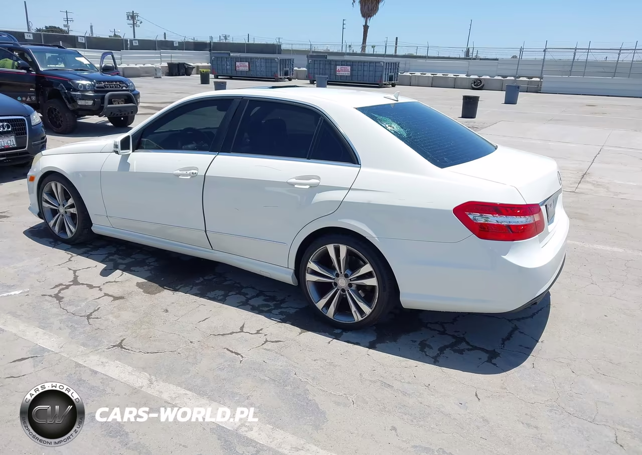 2010 Mercedes-Benz E 350 VIN:WDDHF5GB7AA023749 - 3