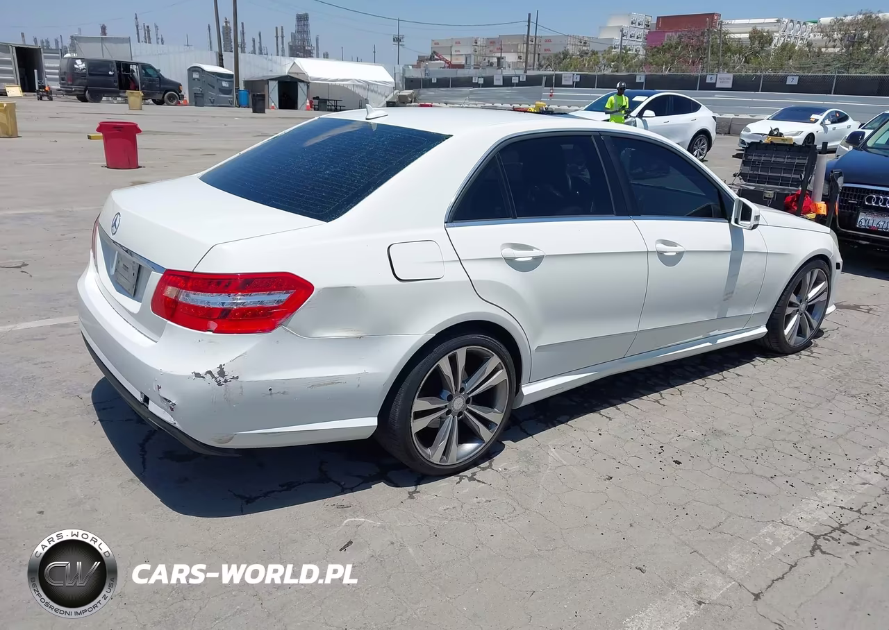 2010 Mercedes-Benz E 350 VIN:WDDHF5GB7AA023749 - 4
