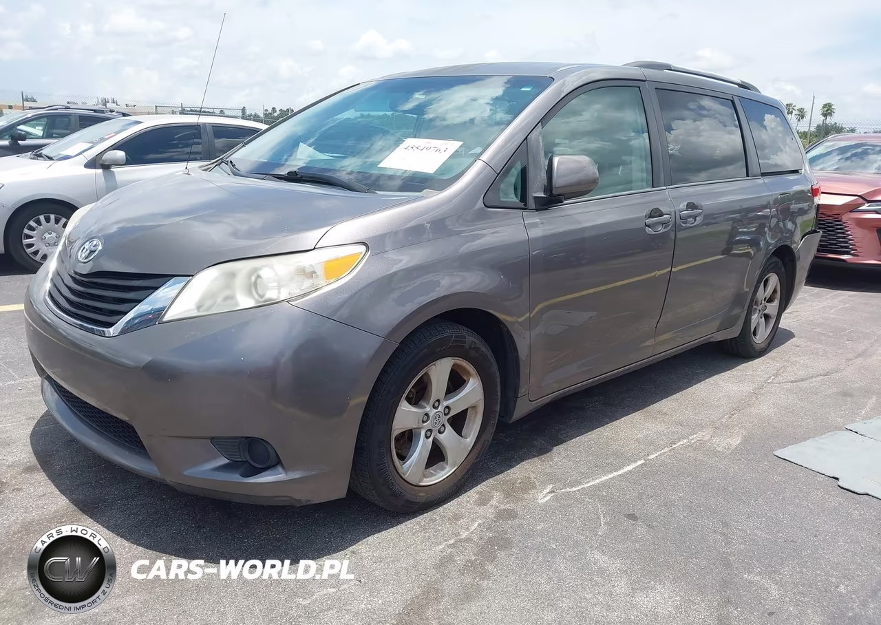 2014 Toyota Sienna Le V6 8 Passenger VIN:5TDKK3DC6ES431049 - 2