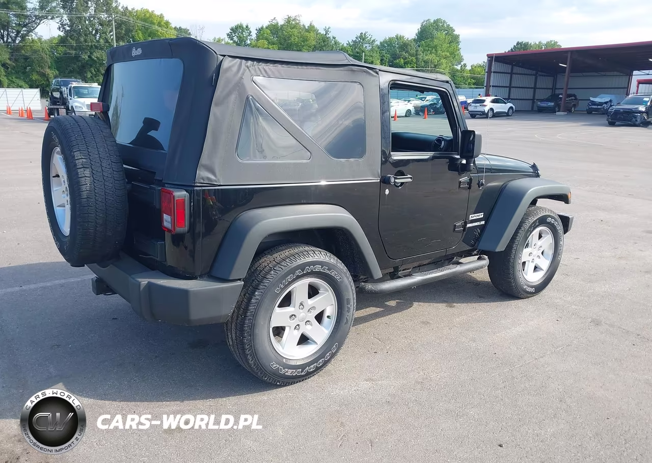 2017 Jeep Wrangler Sport VIN:1C4AJWAG0HL597709 - 4