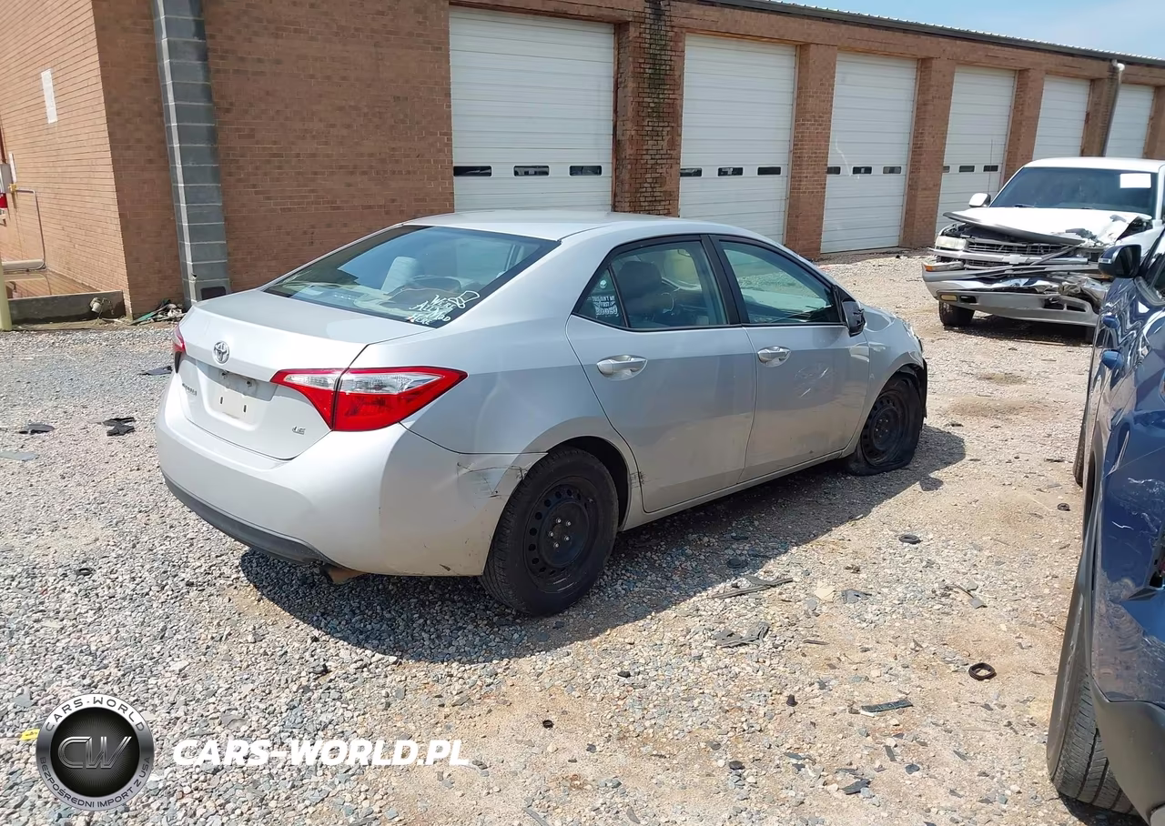 2015 Toyota Corolla Le VIN:2T1BURHE4FC454381 - 4