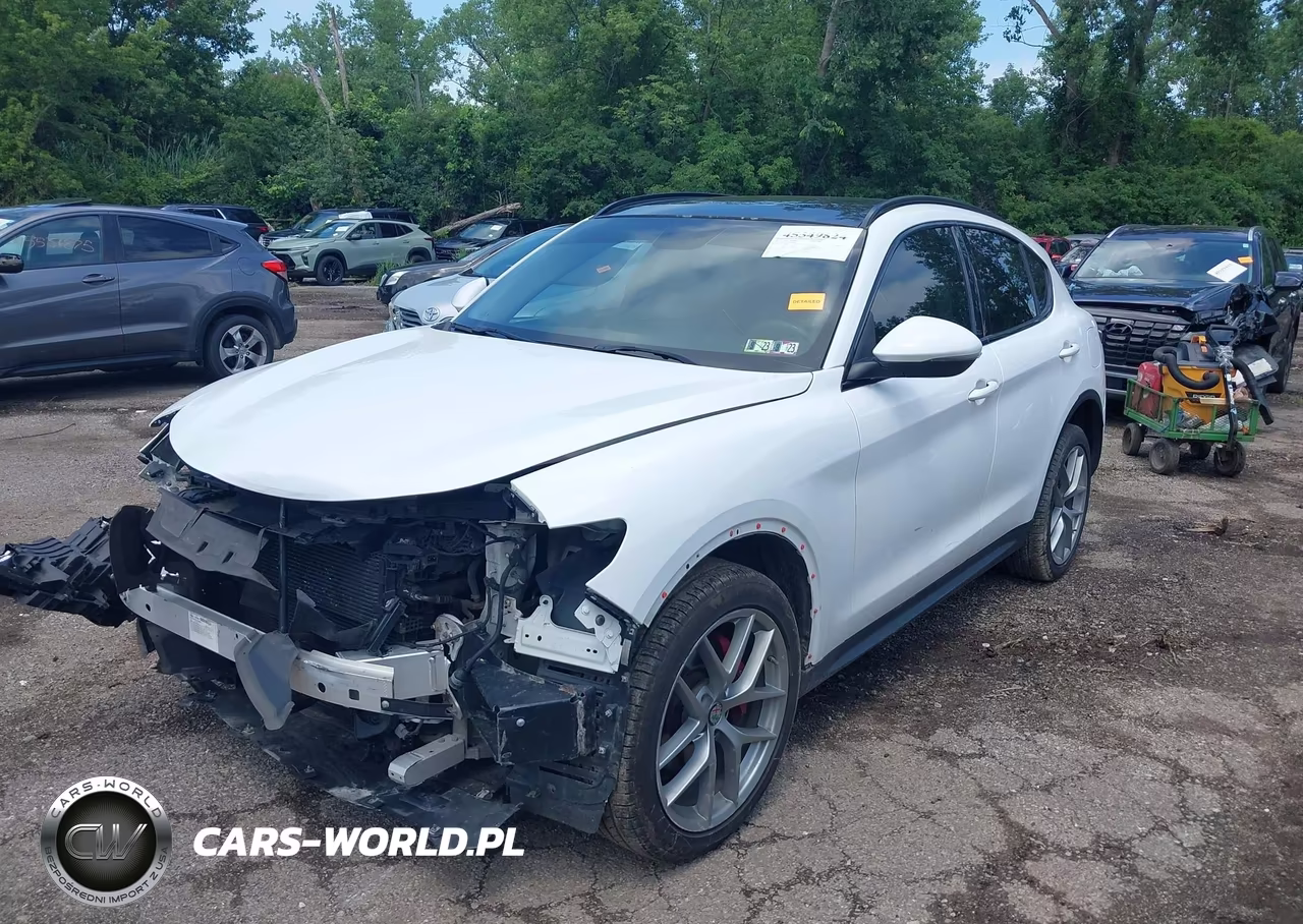 2018 Alfa Romeo Stelvio Sport Awd VIN:ZASFAKPN7J7B86964 - 2
