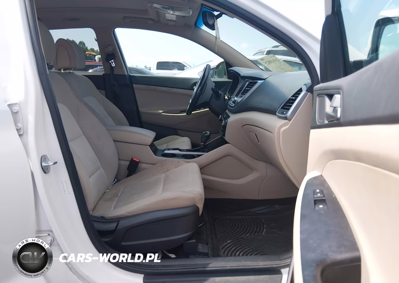 2018 Hyundai Tucson Value VIN:KM8J3CA25JU653264 - 5