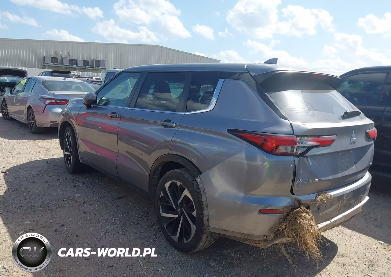 2023 Mitsubishi Outlander Se 2.5 2Wd-Se Black Edition 2Wd-Se Special Edition 2Wd VIN:JA4J3UA88PZ018530 - 3