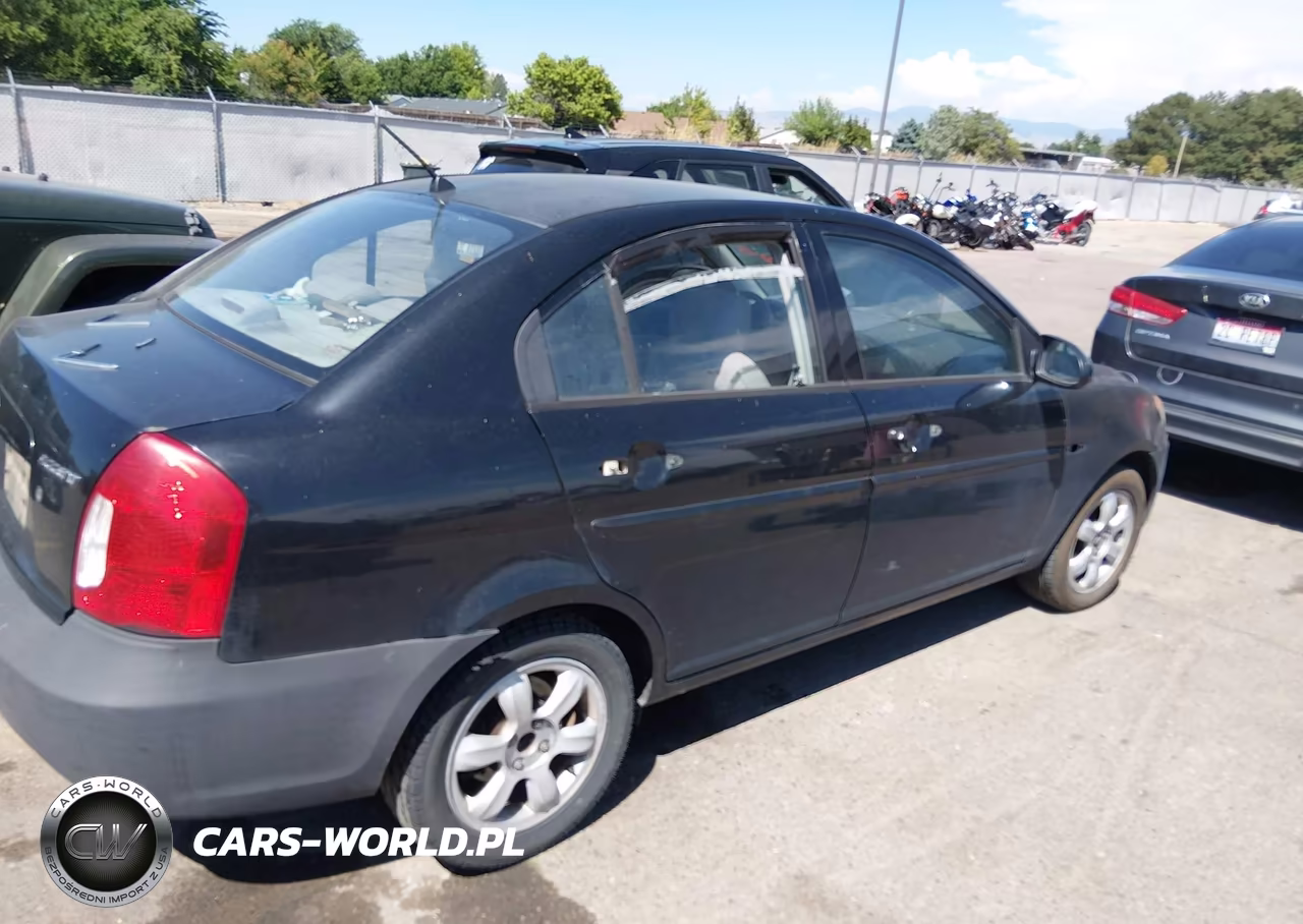 2006 Hyundai Accent Gls VIN:KMHCN46C26U018598 - 4
