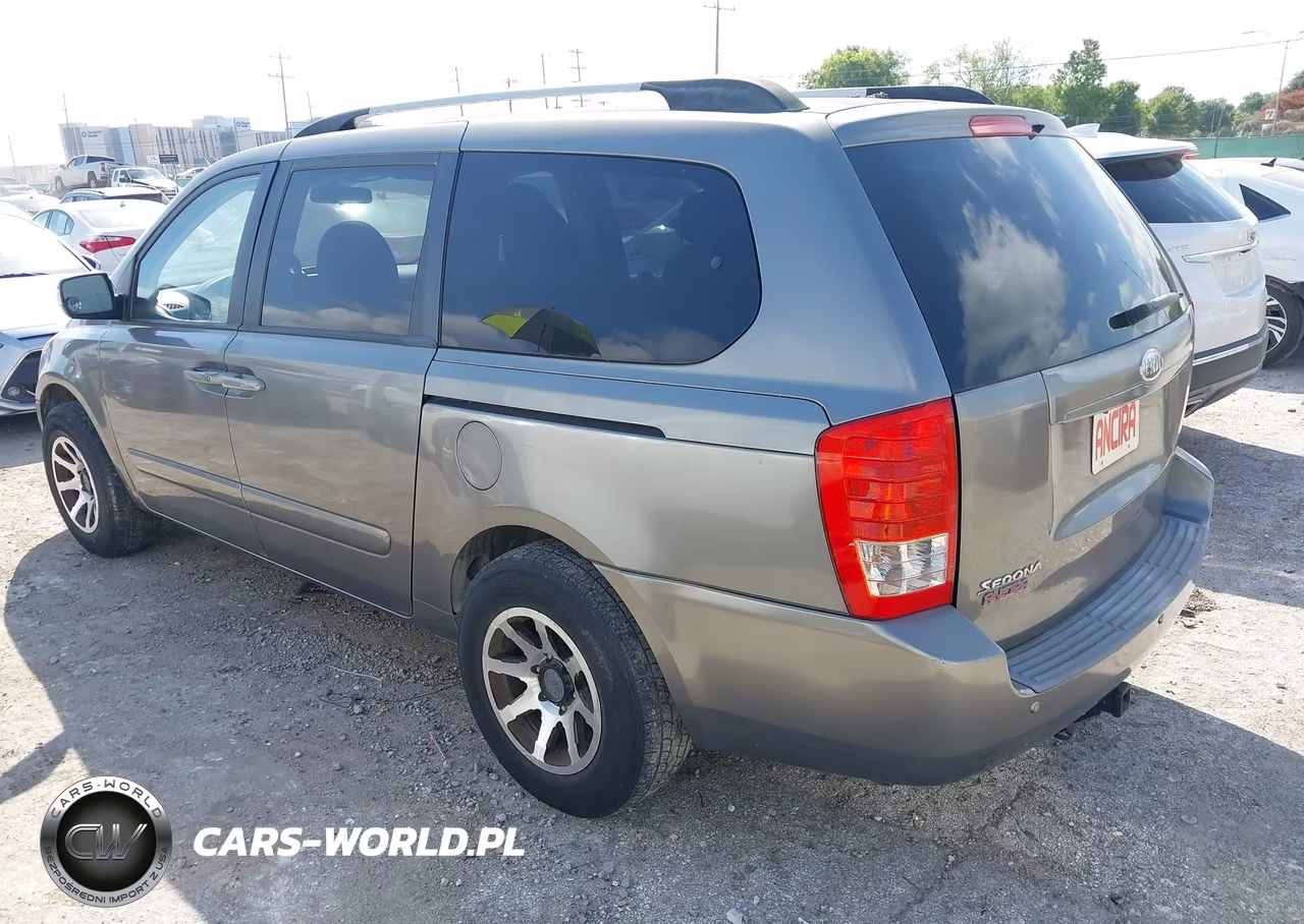 2011 Kia Sedona Lx VIN:KNDMG4C75B6389165 - 3