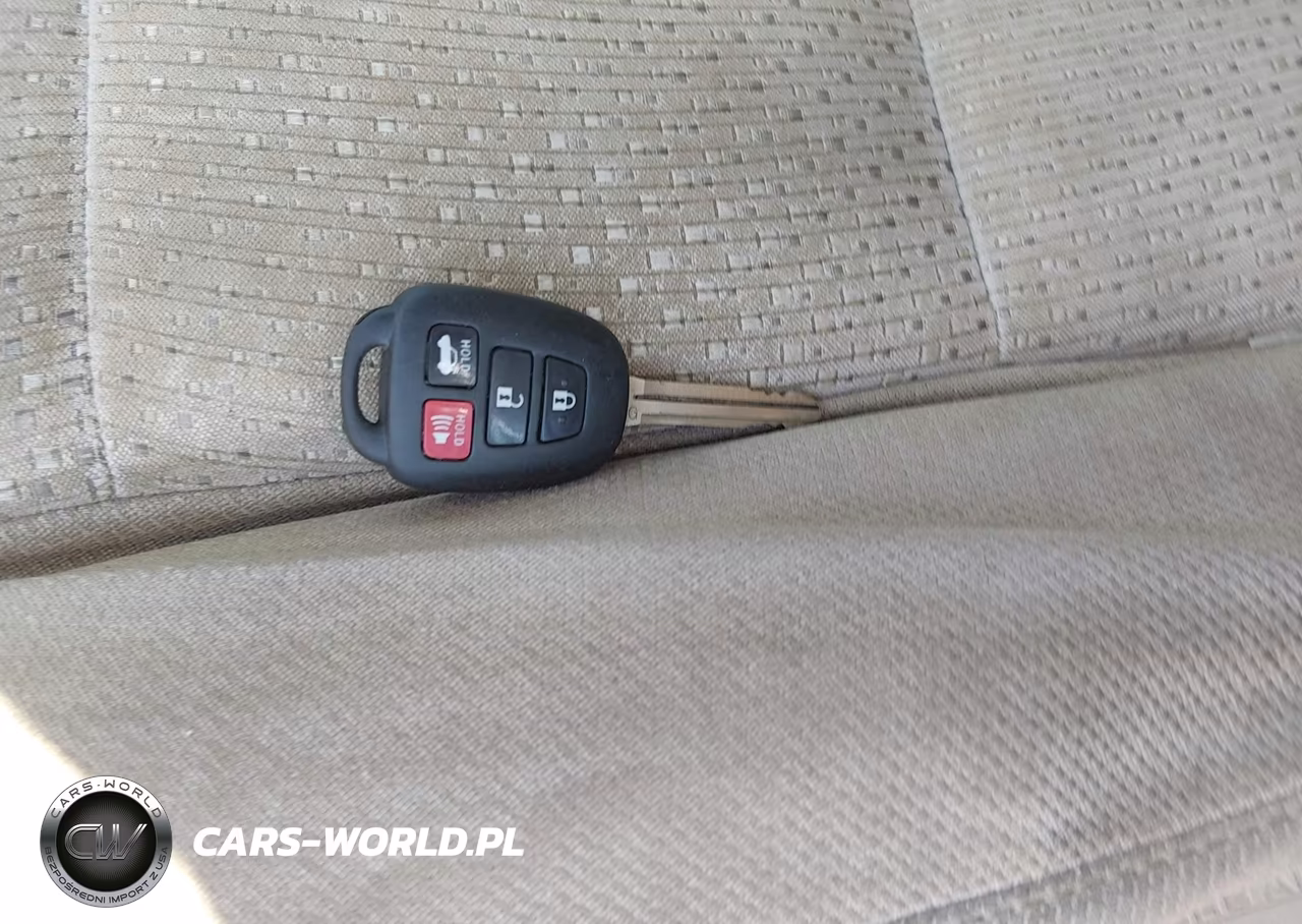 2014 Toyota Camry Le VIN:4T4BF1FKXER353580 - 11