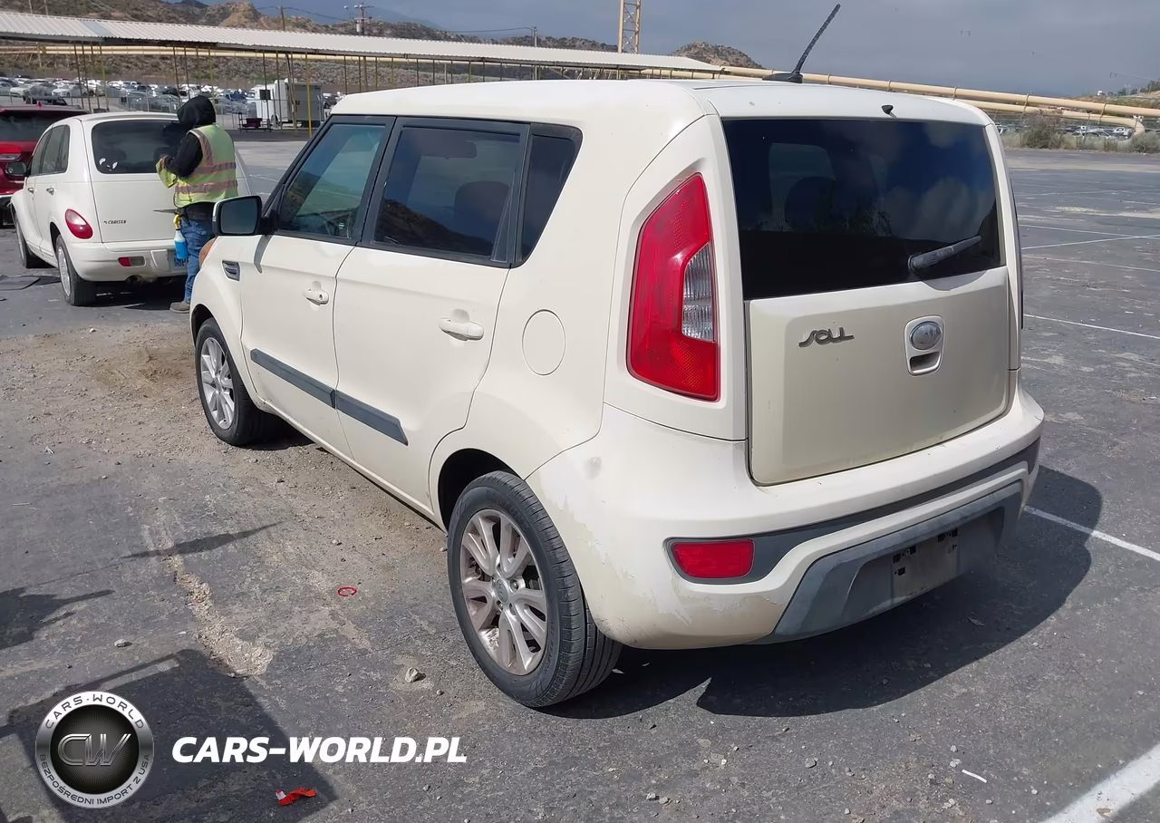 2013 Kia Soul + VIN:KNDJT2A64D7533489 - 3