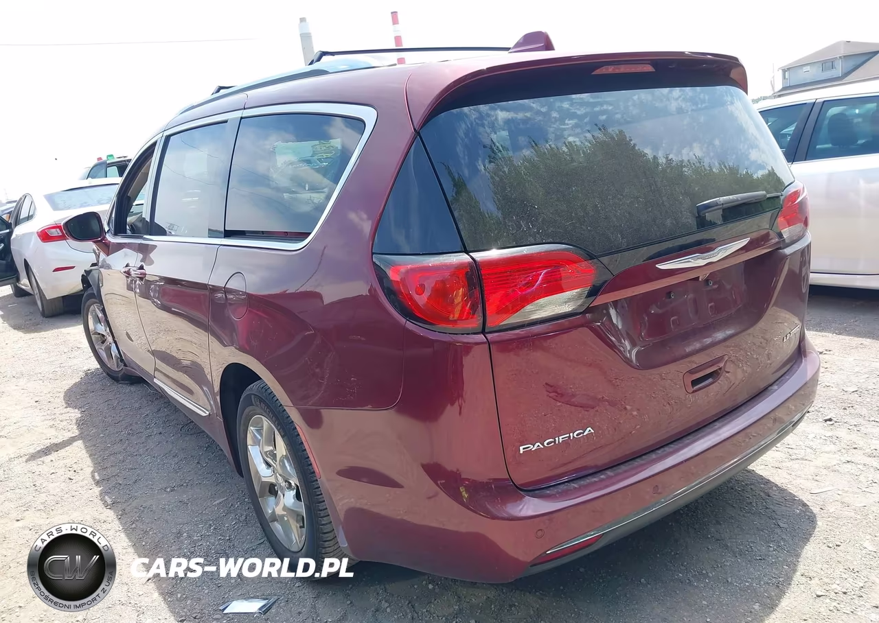 2017 Chrysler Pacifica Limited VIN:2C4RC1GG2HR588766 - 3