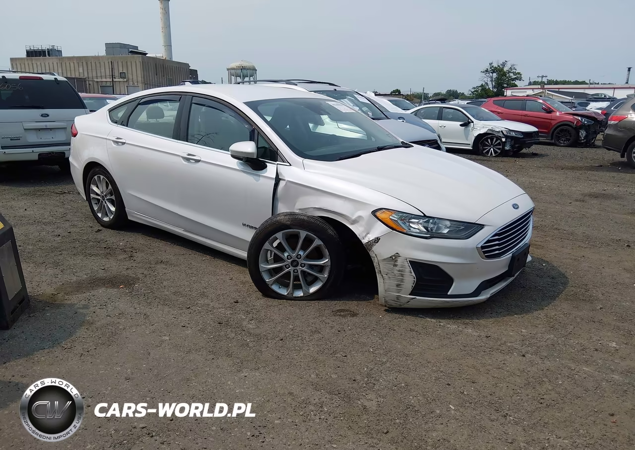 2019 Ford Fusion Hybrid Se – zdjęcie 1 z 16