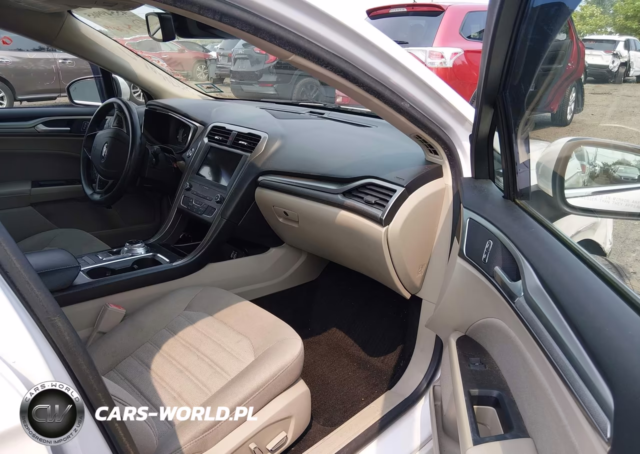 2019 Ford Fusion Hybrid Se VIN:3FA6P0LU2KR192096 - 5