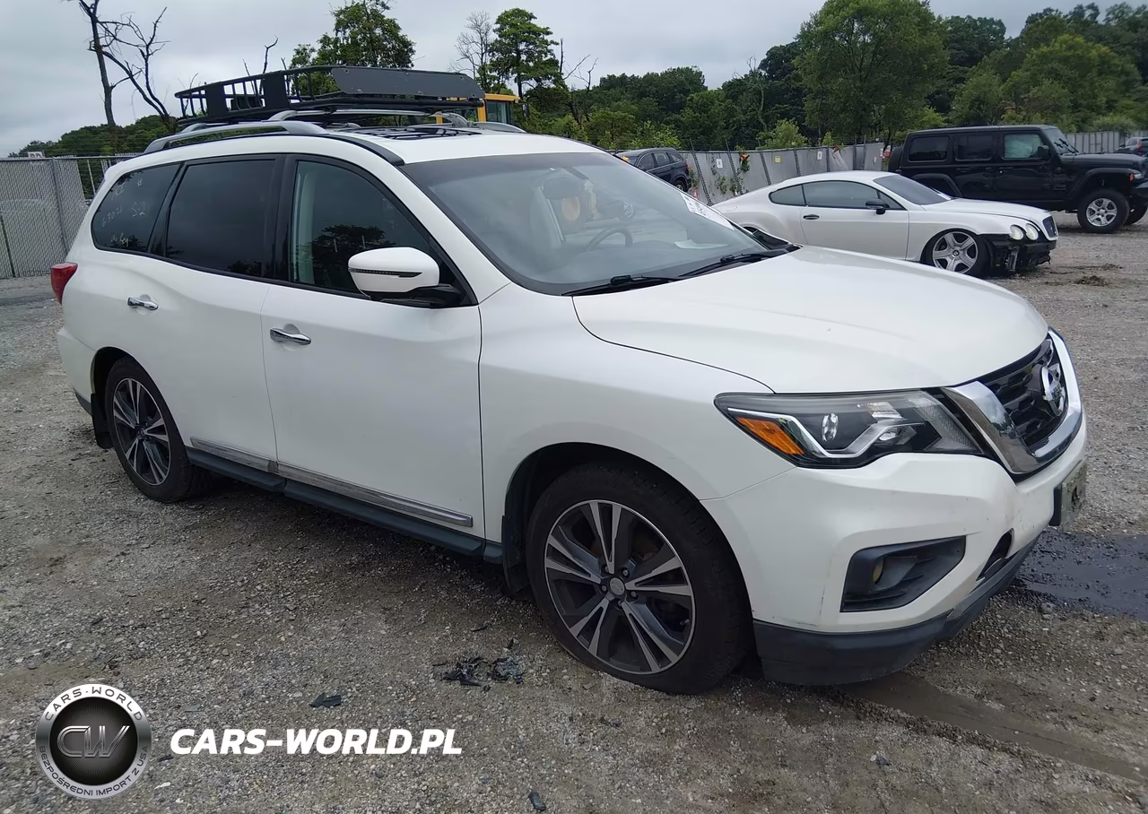 2017 Nissan Pathfinder Platinum