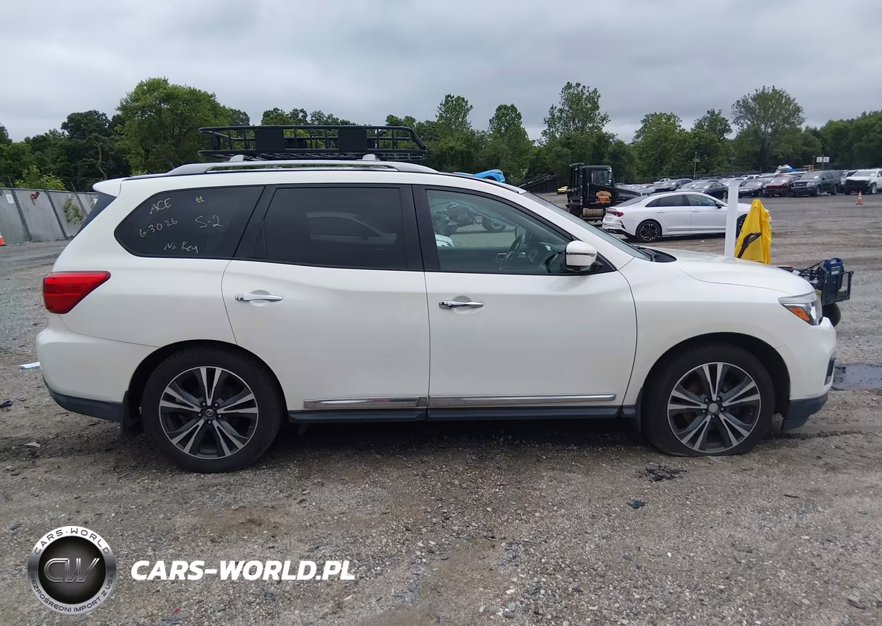 2017 Nissan Pathfinder Platinum VIN:5N1DR2MM6HC640722 - 13