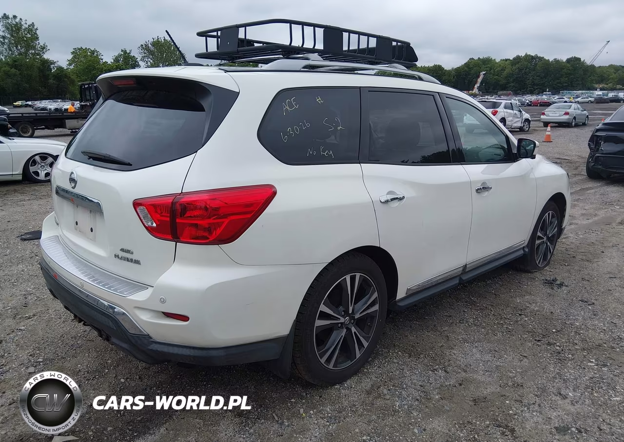 2017 Nissan Pathfinder Platinum VIN:5N1DR2MM6HC640722 - 4