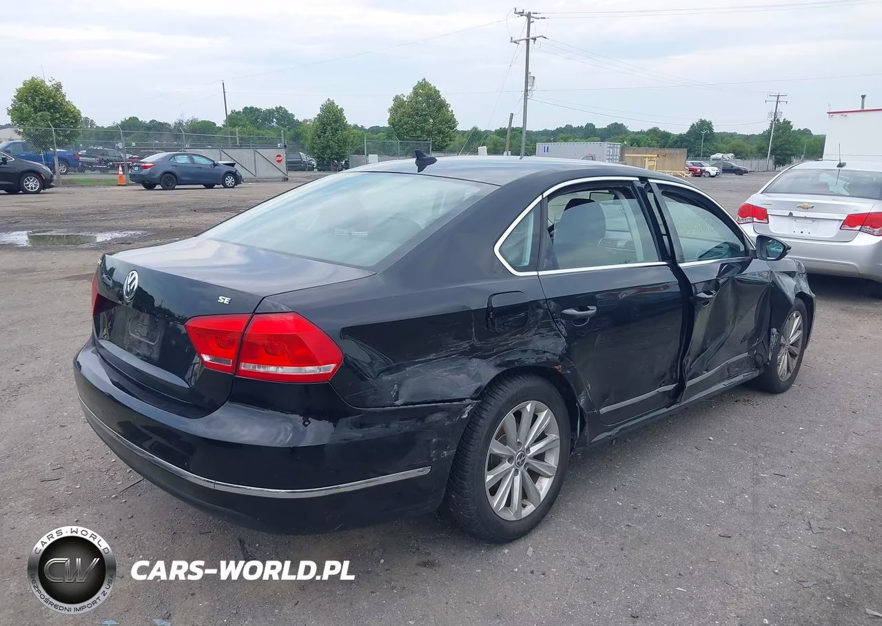 2012 Volkswagen Passat 2.5L Sel VIN:1VWCH7A3XCC026399 - 4