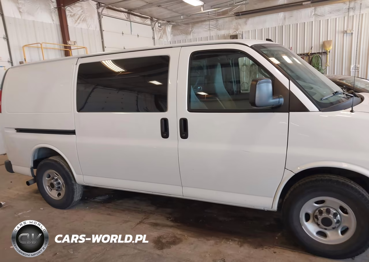 2019 Chevrolet Express 2500 Work Van VIN:1GCWGAFP9K1331057 - 13