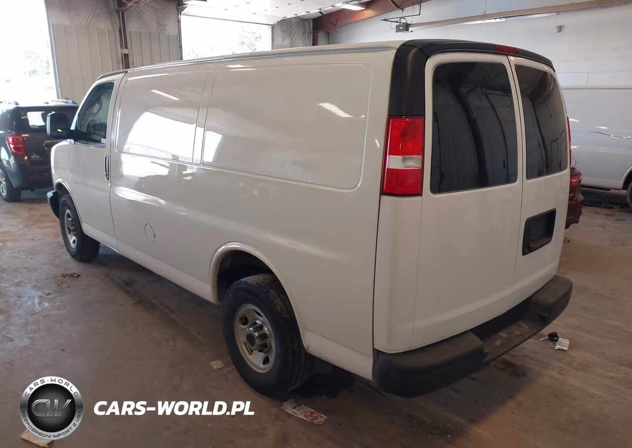2019 Chevrolet Express 2500 Work Van VIN:1GCWGAFP9K1331057 - 3