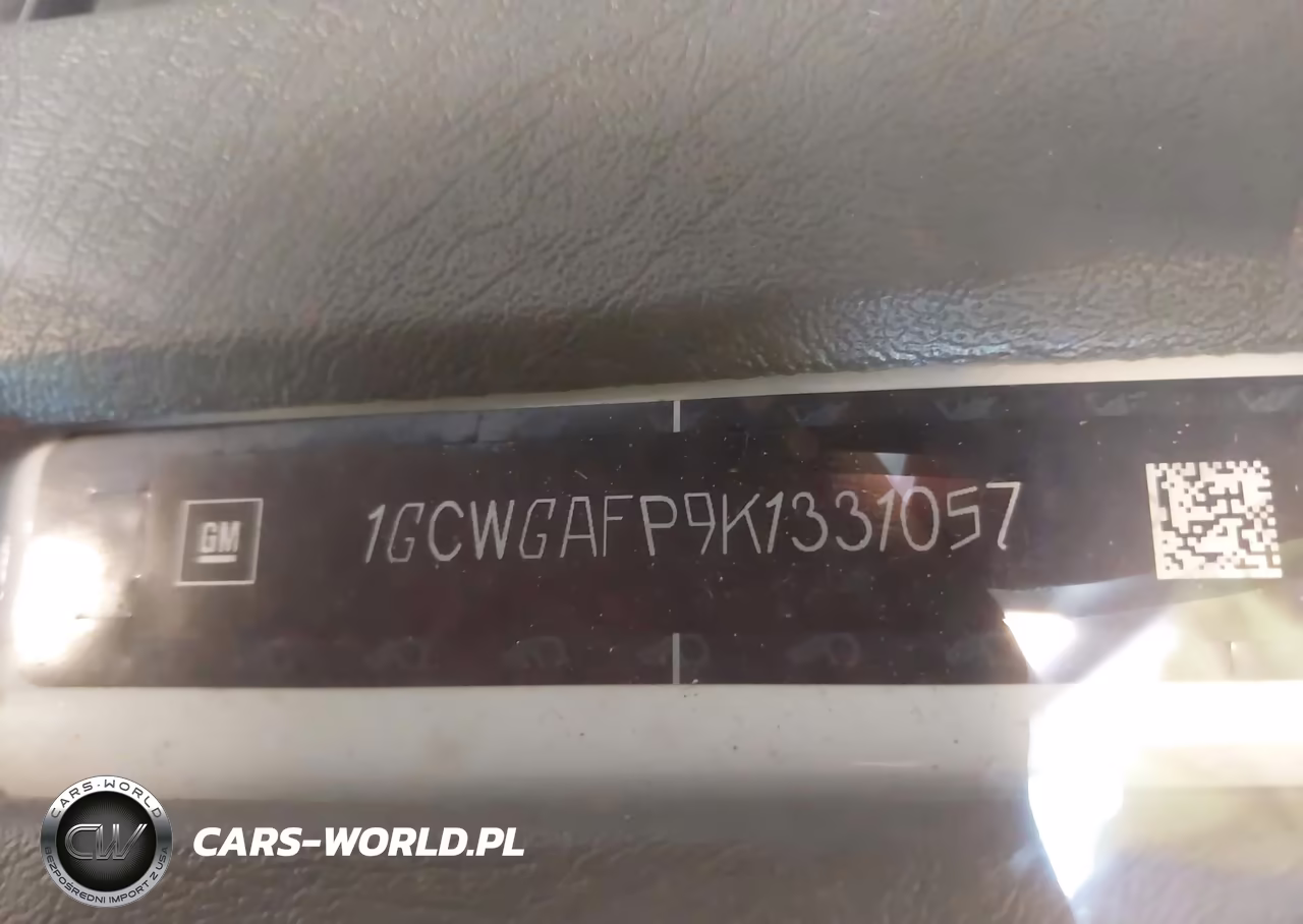 2019 Chevrolet Express 2500 Work Van VIN:1GCWGAFP9K1331057 - 9
