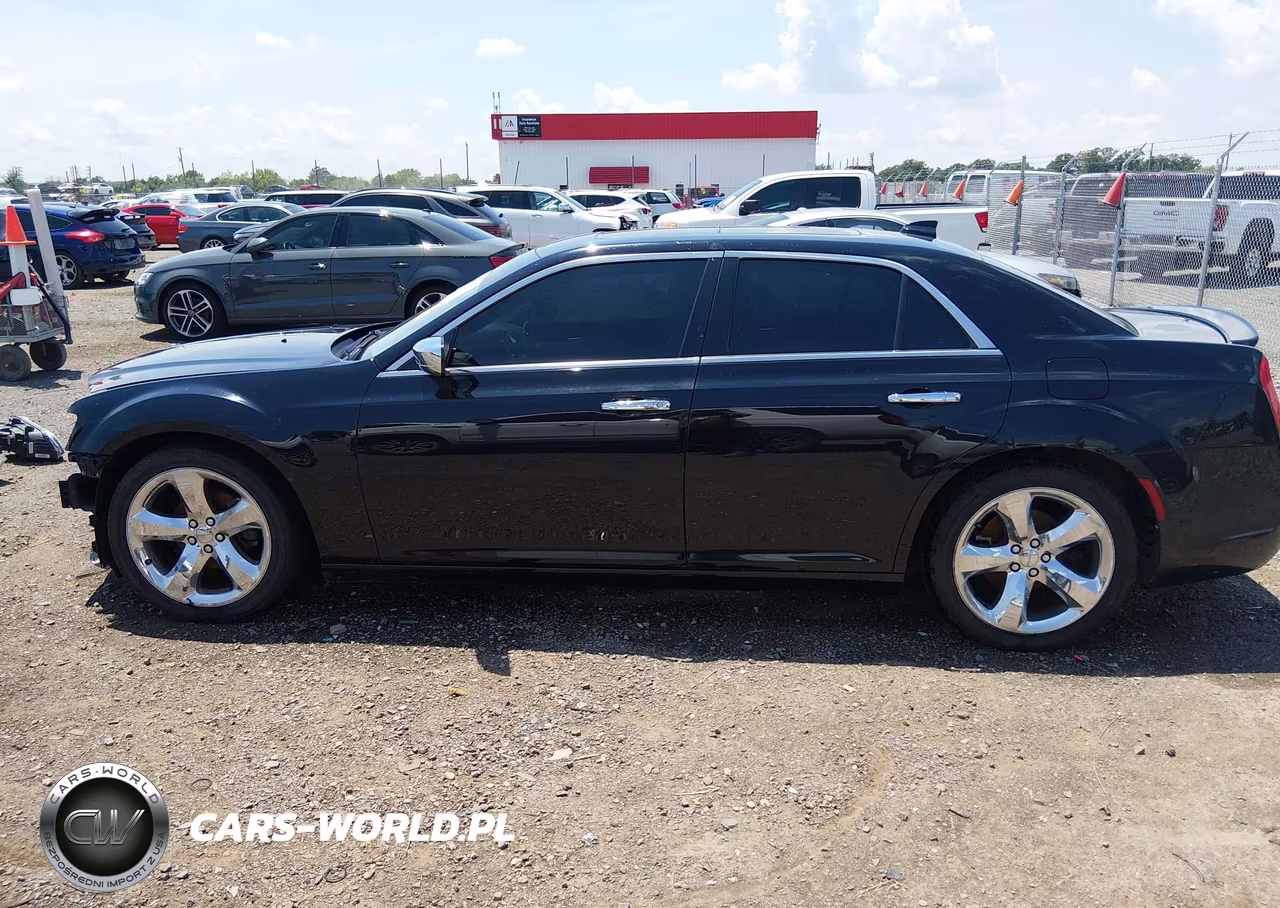 2017 Chrysler 300C VIN:2C3CCAEG0HH551945 - 15