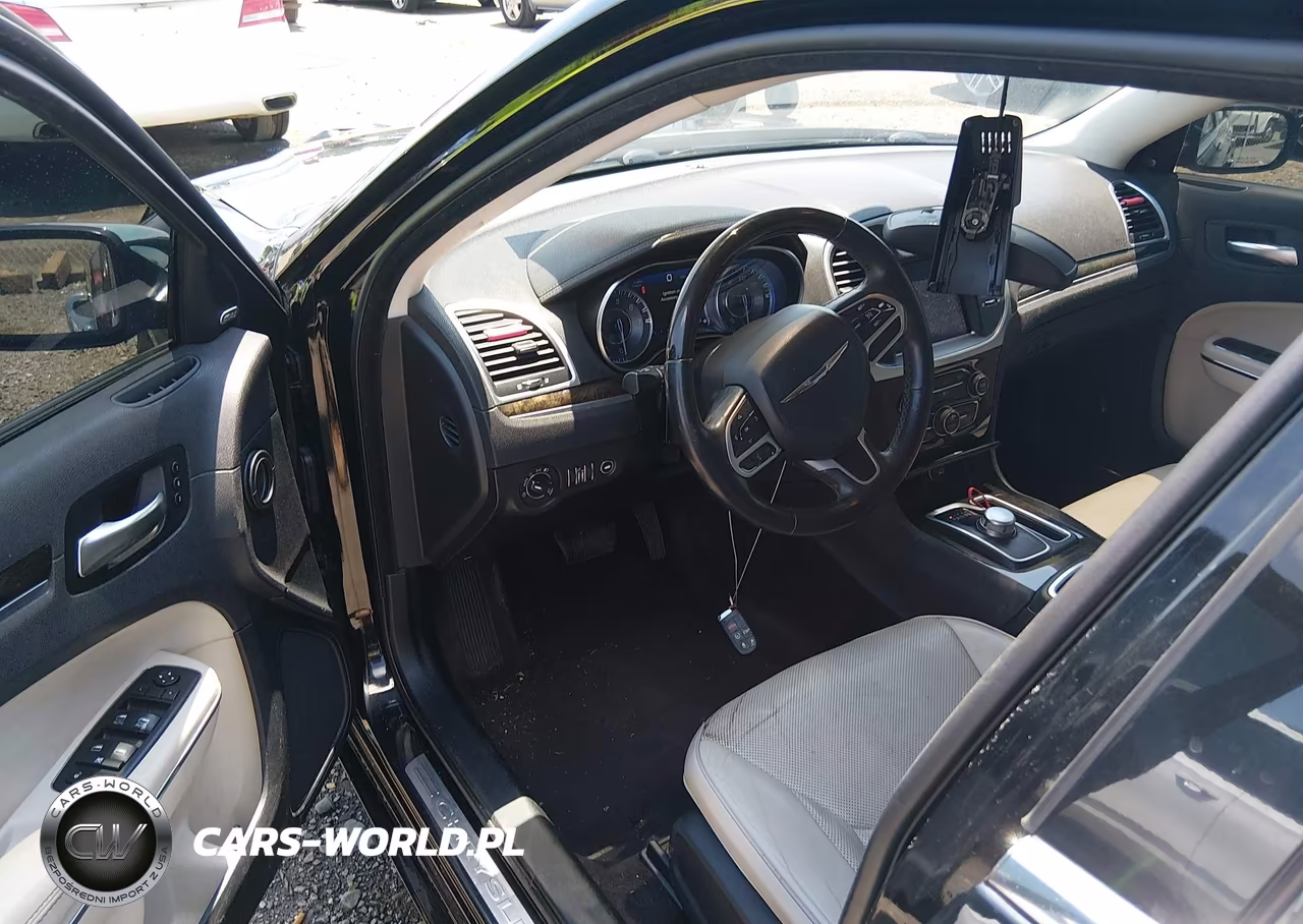 2017 Chrysler 300C VIN:2C3CCAEG0HH551945 - 18