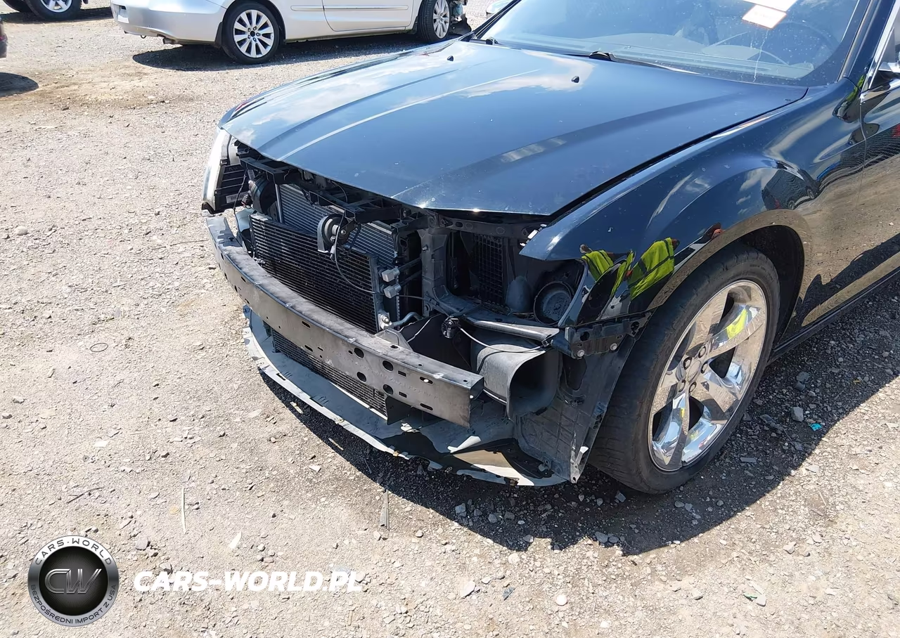 2017 Chrysler 300C VIN:2C3CCAEG0HH551945 - 6