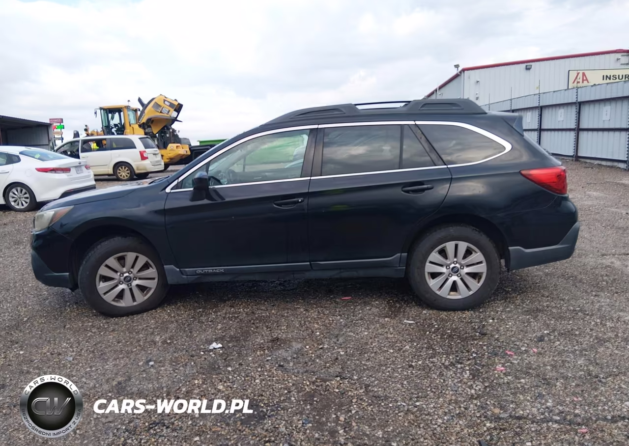 2018 Subaru Outback 2.5I Premium VIN:4S4BSACCXJ3354926 - 14